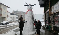 Samsun’da 4 metre boyunda kardan adam yaptılar