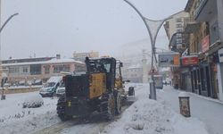 Bayburt'ta 37 köy yolu kardan kapandı /Video eklendi