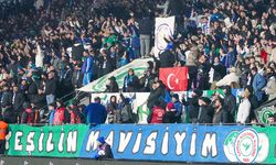 Çaykur Rizespor, taraftarı önünde güçlü bir oyun ortaya koyuyor