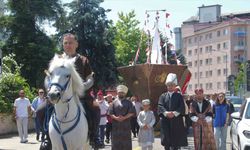 Fethin 572’nci yıl dönümü, karadan gemi yürütülerek canlandırıldı
