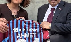 Başkan Ahmet Metin Genç’ten Duygusal Ziyaret: Mattia Ahmet Minguzzi’nin Mezarına Gitti