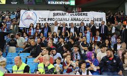 Uludereli Öğrencilerden Trabzonspor’a Tribün Desteği!