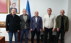 Trabzon'daki emekli polisler taleplerini siyasi parti ayrım yapmadan ziyaretler yaparak dile getiriyorlar