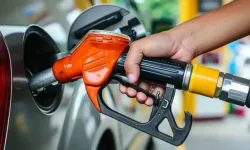 Sürücülere Kötü Sürpriz! Akaryakıtta 50 TL Üstü Dönem Resmen Başladı