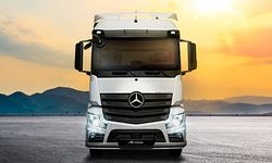 Mercedes-Benz Türk’ten “Yıldız Gibi Hisset” Koleksiyonu: Kamyon ve Otobüs Tutkunlarına Özel Ürünler