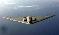 ABD’nin B-2 bombardıman uçaklarını Guam Adası’na taşıdığı iddiası