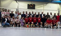 Pazar’da Voleybol Coşkusu! Kurumlararası Turnuvanın Şampiyonu Baro Oldu
