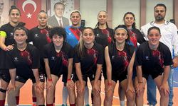 Gümüşhane Üniversitesi Kadın Futsal Takımı’ndan Tarihi Başarı!