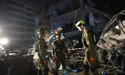 Tel Aviv'de Kâbus Gecesi: İran Füzeleri 9 Bina Yıktı, 3 Ölü, 91 Yaralı