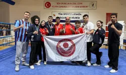 Muaythai'de Gümüşhane Rüzgarı: Üniversite Sporcuları 5 Madalya ile Döndü