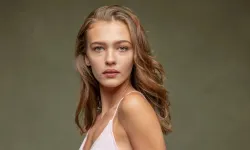 Melisa Döngel Tatilde Göz Kamaştırdı: Bikinili Pozlarına Beğeni Yağdı