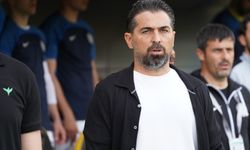 Rizespor’da Transfer Dönemi Başlıyor: İlhan Palut’la İmza, Ali Sowe’la Görüşme!