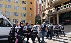 62 ilde 332 kişiyi dolandırdılar: 27,5 milyonluk vurguna operasyon