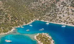 Antalya'da Tarihi Rekor: Bir Günde 104.359 Yabancı Ziyaretçi Geldi