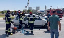 Çorum’da iki otomobil çarpıştı: 3 kişi yaralandı