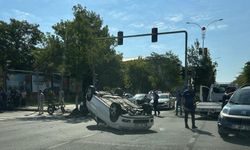 Siirt’te iki otomobilin karıştığı kazada şans eseri yaralanan olmadı