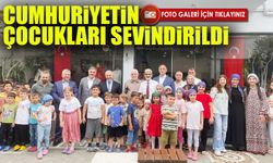 Trabzon’da Kur’an kursu öğrencilerine anlamlı hediye; Cumhuriyetin çocukları yaz kursunda sevindirildi