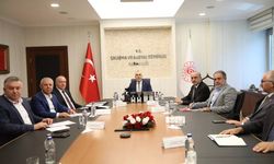 600 Bin İşçiyi İlgilendiren Kritik Karar Açıklandı: Hükümet Masaya Üçüncü Kez Geldi, Pazartesi Son Şans Olabilir!