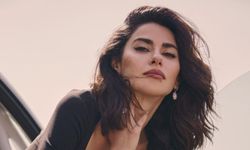 Nesrin Cavadzade Çöl Pozlarıyla Sosyal Medyayı Salladı