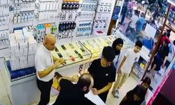 Trabzon’da Şaşırtan Hayır: 1 Saatte 999 Telefon Kılıfı Kapış Kapış Gitti
