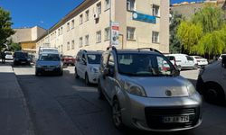 Bayburt'ta Trafik Çilesi! Yaz Dönemi Kilitledi