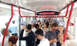 Samsun Tramvaylarında Klima Krizi! Yolcu Çözüm Bekliyor