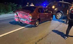 Gece Karanlığında Zincirleme Kaza! 4 Araç Birbirine Girdi