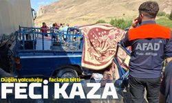 Hakkari’de feci kaza: Düğün yolunda 5 kişi hayatını kaybetti