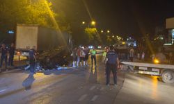 Otomobil Çekiciye Çarptı! 2 Yaralı