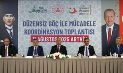 Karadeniz’in 5 İl Valisi Düzensiz Göçle Mücadele İçin Artvin’de Buluştu