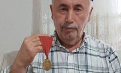 Babasının İstiklal Madalyasına 60 Yıl Sonra Kavuştu...