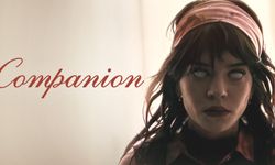 Companion filmiyle dikkat çeken Sophie Thatcher’dan çarpıcı performans