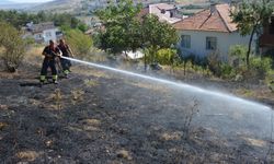 Boş Arazide Yangın Paniği! Ekipler Devreye Girdi