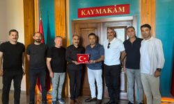 AHOM’dan Destekçilere Plaket Teşekkürü