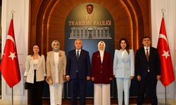 Vali Aziz Yıldırım, Bakan Yardımcısı Leman Yenigün ile makamında görüştü