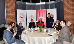 Vali Aziz Yıldırım, 1 Ekim Dünya Yaşlılar Günü’nde huzurevi sakinleriyle buluştu