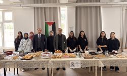 Alaçam Şehit Kadir Kara Anadolu İmam Hatip Lisesi'nde Gazze yararına kermes