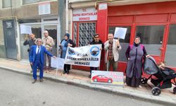 Bafra'da görme engellilerden 'Sarı Şerit' farkındalık yürüyüşü