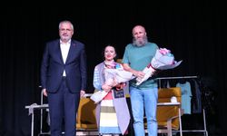 Bafra'da 'Parça Tesirli Pazarlar' oyunu sahnelendi