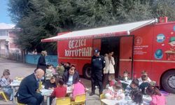 Aydıntepe’de anaokul öğrencilerine ‘Gezici Kütüphane’ tanıtıldı