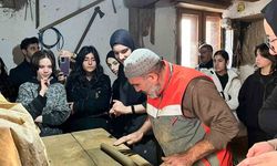 Bayburt GSL öğrencileri tandır atölyesinde çamura şekil verdi