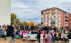 Bayburt’ta anaokulu öğrencileri fidanları toprakla buluşturdu