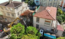 İlkadım’daki metruk binalar yıkılıyor