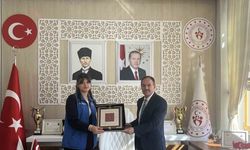 Kırşehir’den gönderilen Ahi Sancağı Bayburt’a ulaştı