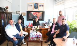 Başarılı iş insanı Necati Kazaz’dan örnek davranış: Efsaneler öğrencilerle buluştu