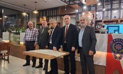 Trabzon'da Emekli Polislerin Cumhuriyet Coşkusu