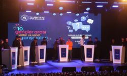 Bakan Yardımcısı Eminoğlu, Rize'de Gençler Arası Bilgi Yarışması Türkiye finale katıldı: