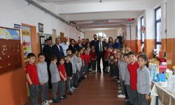 Of’ta Öğrencilerden Geometrik Şekiller Sergisi: Yeni Maarif Müfredatıyla Hayatla İç İçe Eğitim
