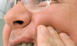 “Diş Etindeki Küçük Bir Kanama Kalbi Tehdit Ediyor! Uzmandan Şok Uyarı”