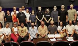 "İstanbul’un Son Beyzadeleri" Anadolu Turnesinde Sanatseverlerle Buluşuyor